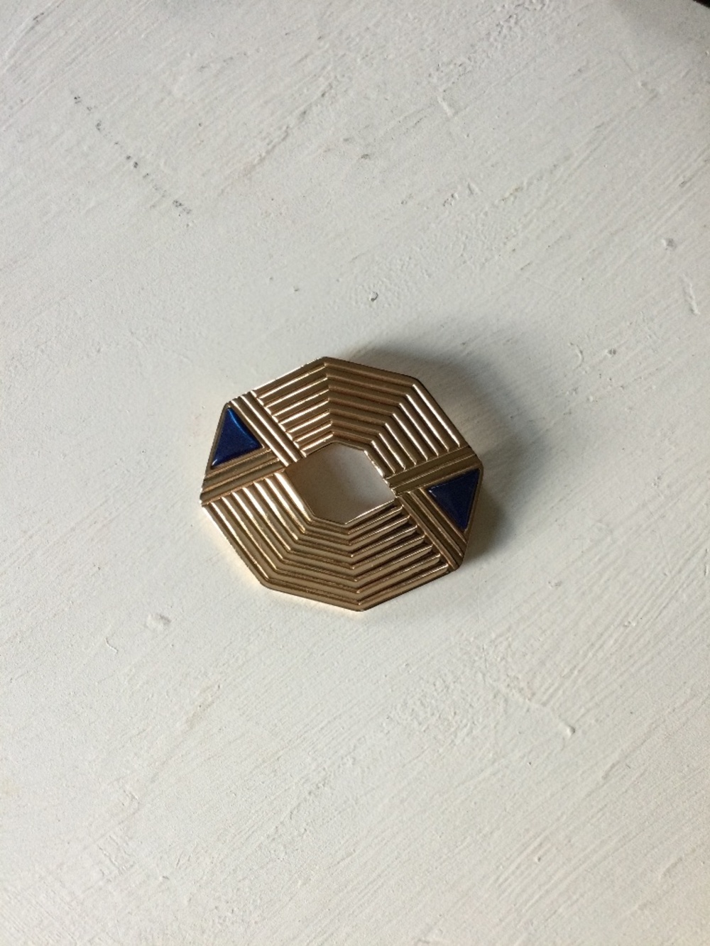 Vintage Avon Gallery Originals “Blue Nile” Gold Tone Brooch